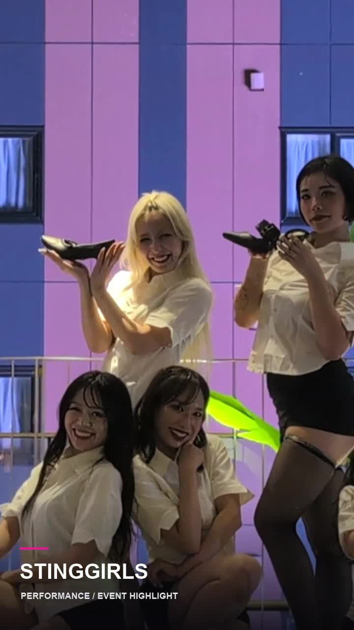 STINGGIRLSのパフォーマンス